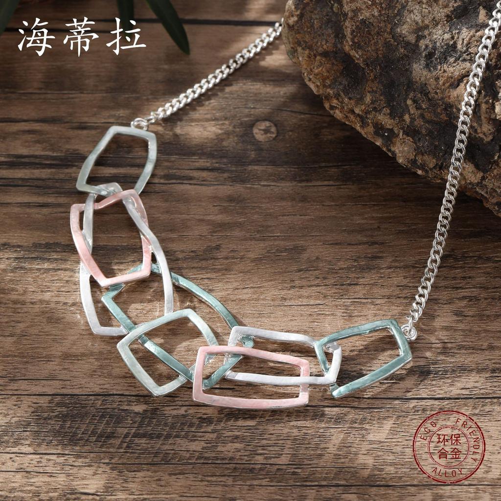 Luxury Hot-selling Enamel Color Geometric Hollow Necklace, Personalized Simple Hollow Square Women's Versatile Neck Chain
