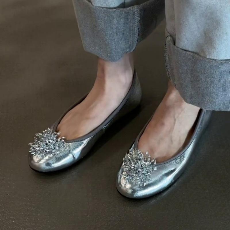 

Sheepskin version~ niche design flower Mary Jane single shoes 2025 high-end versatile round head flat ballet shoes 35 серебряный