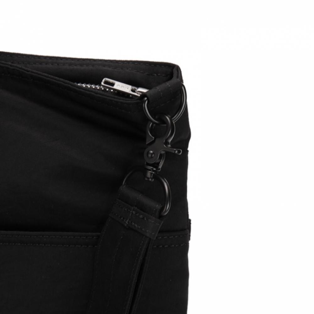 KANGOL Essential Titan Helmet Bag 4010 Black