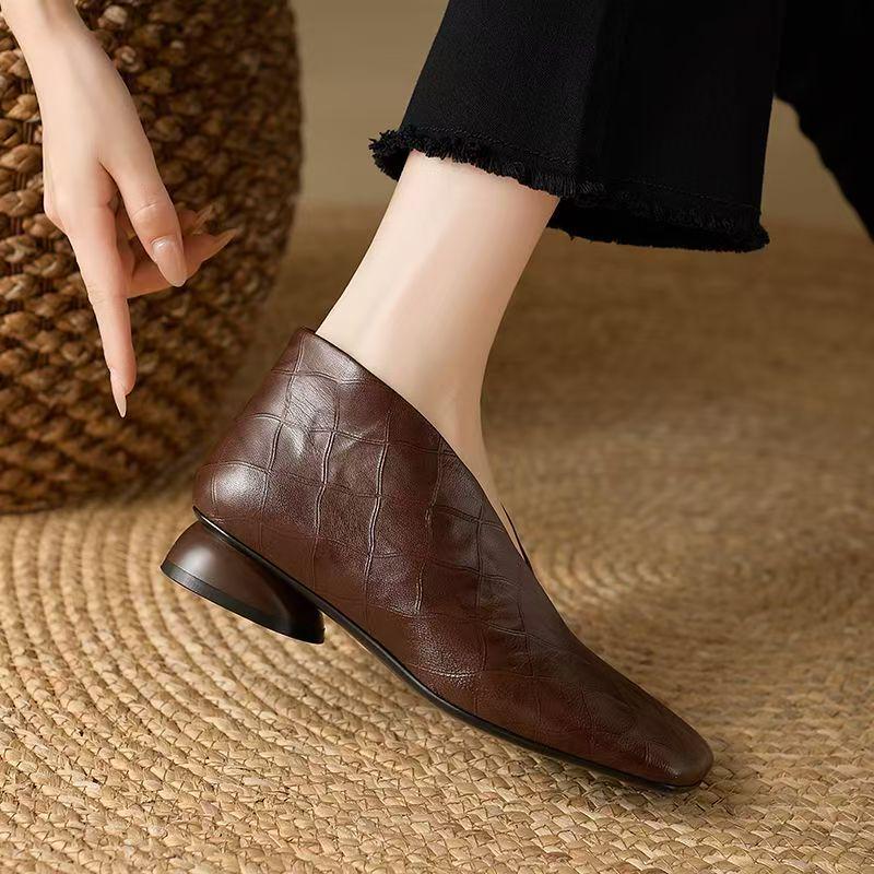 2025 High-End Soft Leather Irregular High Heels