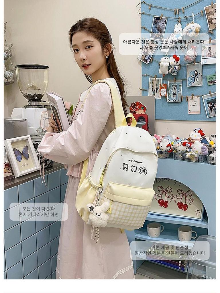 Lightweight Plaid Backpack for Junior High Students - Stylish & Spacious