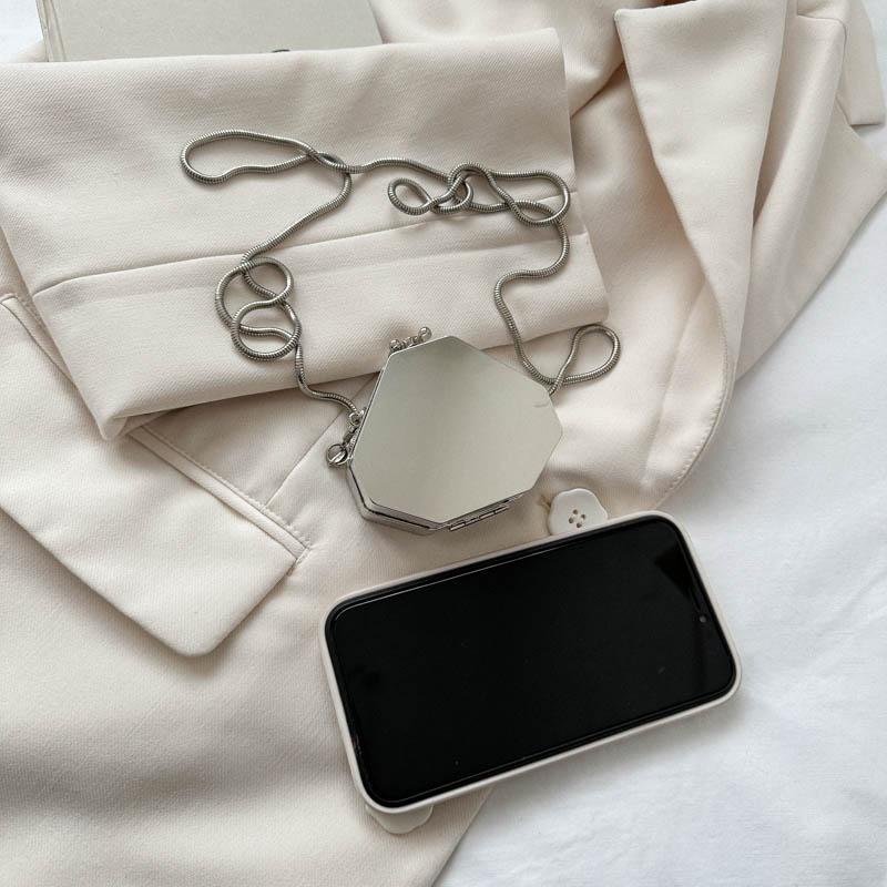 Persönlichkeit Mini Acryl Runde Kuchen Kleine Tasche Mädchen Mode Nische Alles Diagonal Zubehör Make-Up Tasche Designer Taschen