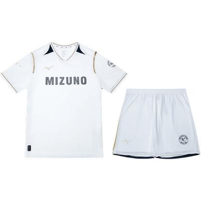 Mizuno Performance Series SS24 V-Ausschnitt Buchstaben Kurzarm Elastische Fünf-Punkt-Shorts Fußballset Unisex-Sets Weiß P2CG46P2-01