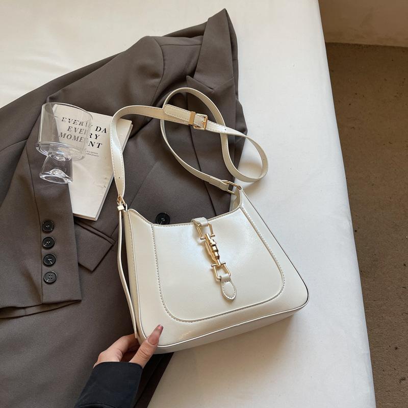 Early spring new fashion niche design small lock armpit bag shoulder crossbody trendy women's bag