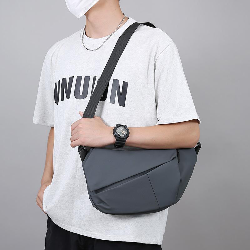 Men's Chest Bag Travel Shoulder Bag Business Multifunctional Crossbody Bag