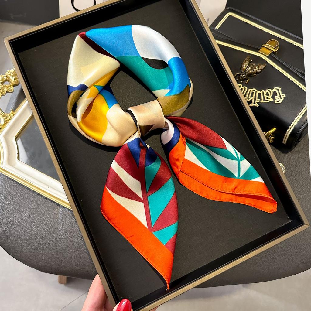 Fashion Print Silk Hairbands Scarf Women  Spring New Elagant Floral Bandana Neck Kerchief Head Bands Foulard Female Scarfs