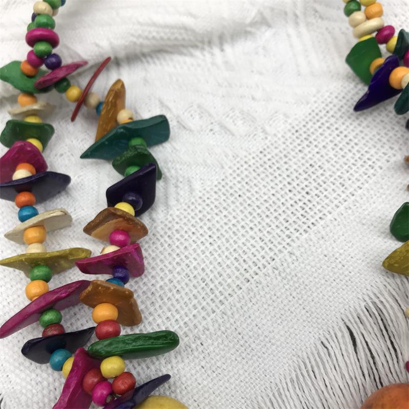 Colorful Bohemian Wooden Necklace: Natural Style, Ideal for African Beach Tourism.