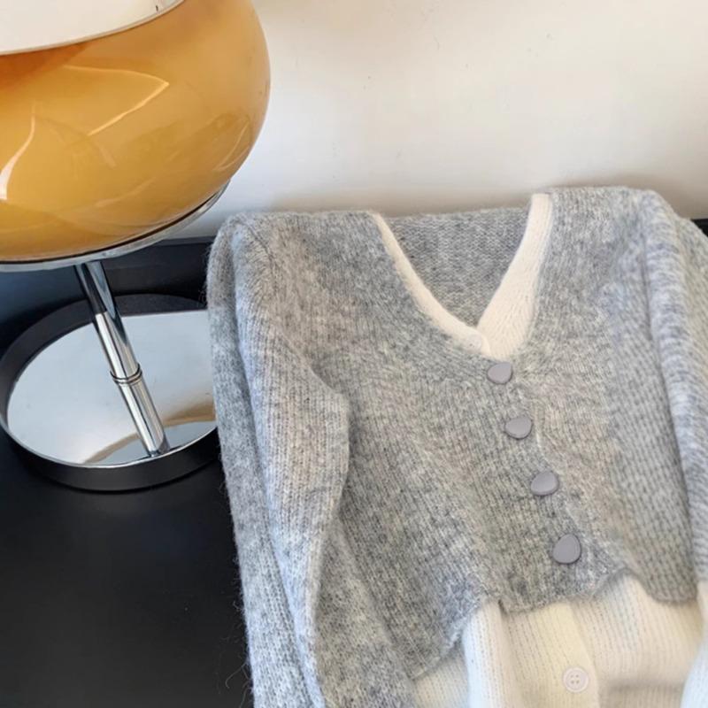Fake Two Gray V-neck Temperament Knitted Cardigan Sweater Jacket for Women, Small People, Lazy Style, Autumn Wear