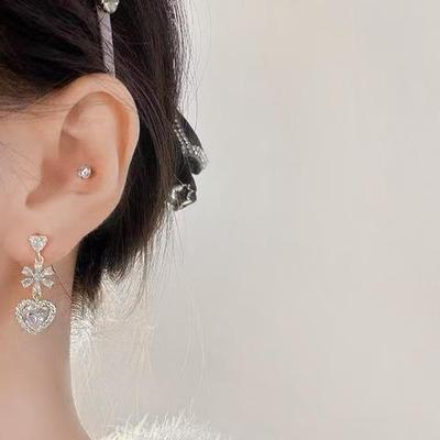 Women's Daily Point Heart Focus Long Earrings