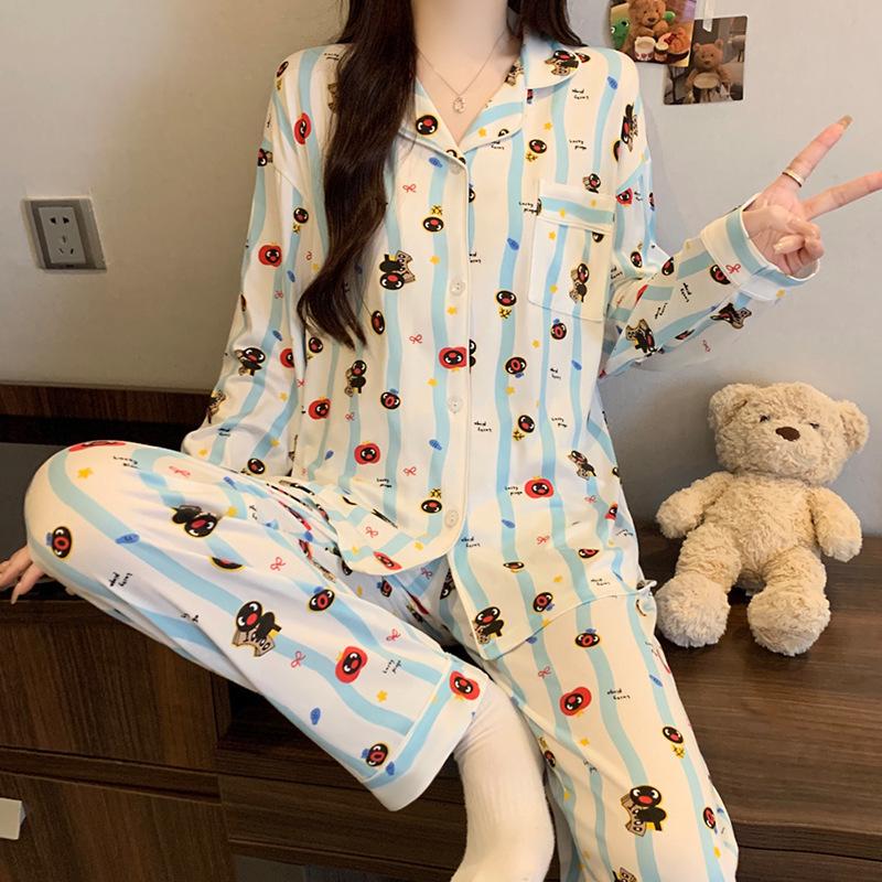 Plaid Long Sleeve Pajama Set with Pants – Spring & Autumn Style, Comfortable Home or Dorm Wear, Suitable for Outdoor Use