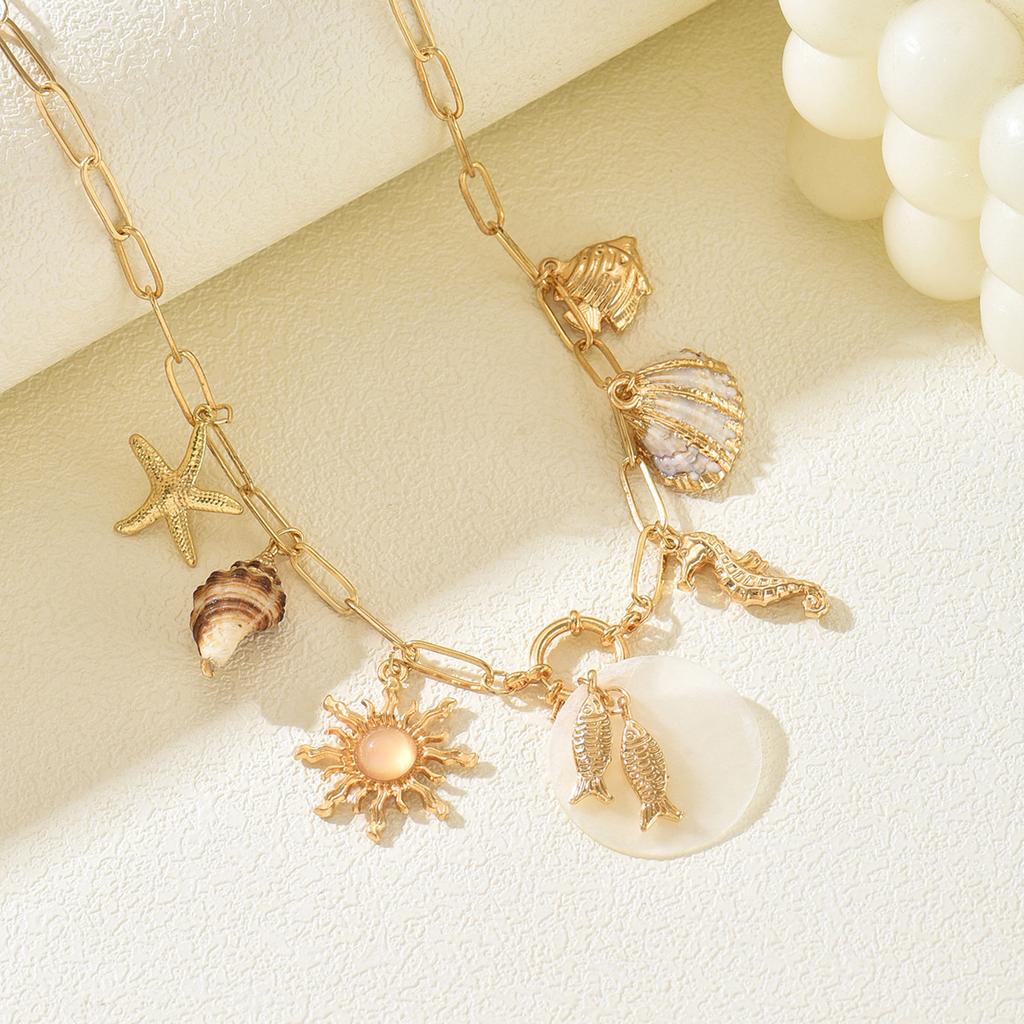 Shell Necklace European and American Jewelry Summer Beach Conch Starfish Ocean Necklace Adjustable Clavicle Chain