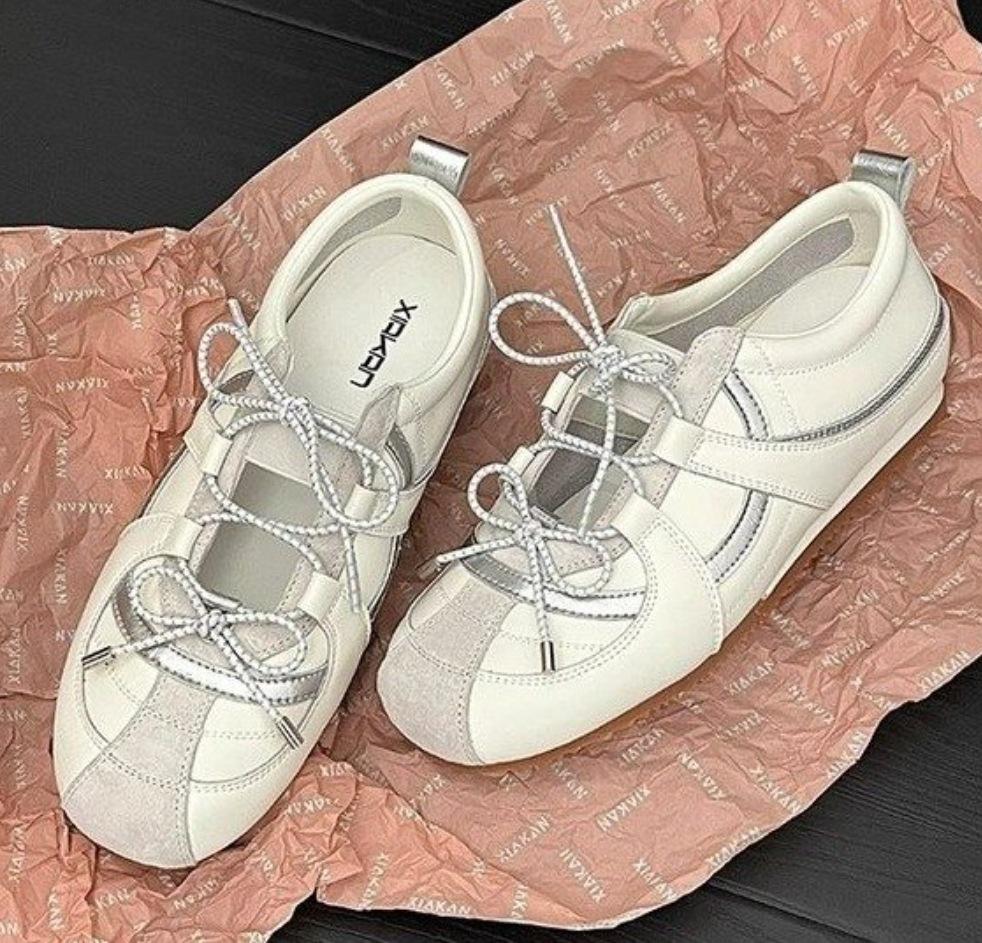 Silver Mary Jane shoes, lazy single shoes, soft soles are not tired feet 2025 new models, inner height increase 5cm ballet training shoes for women