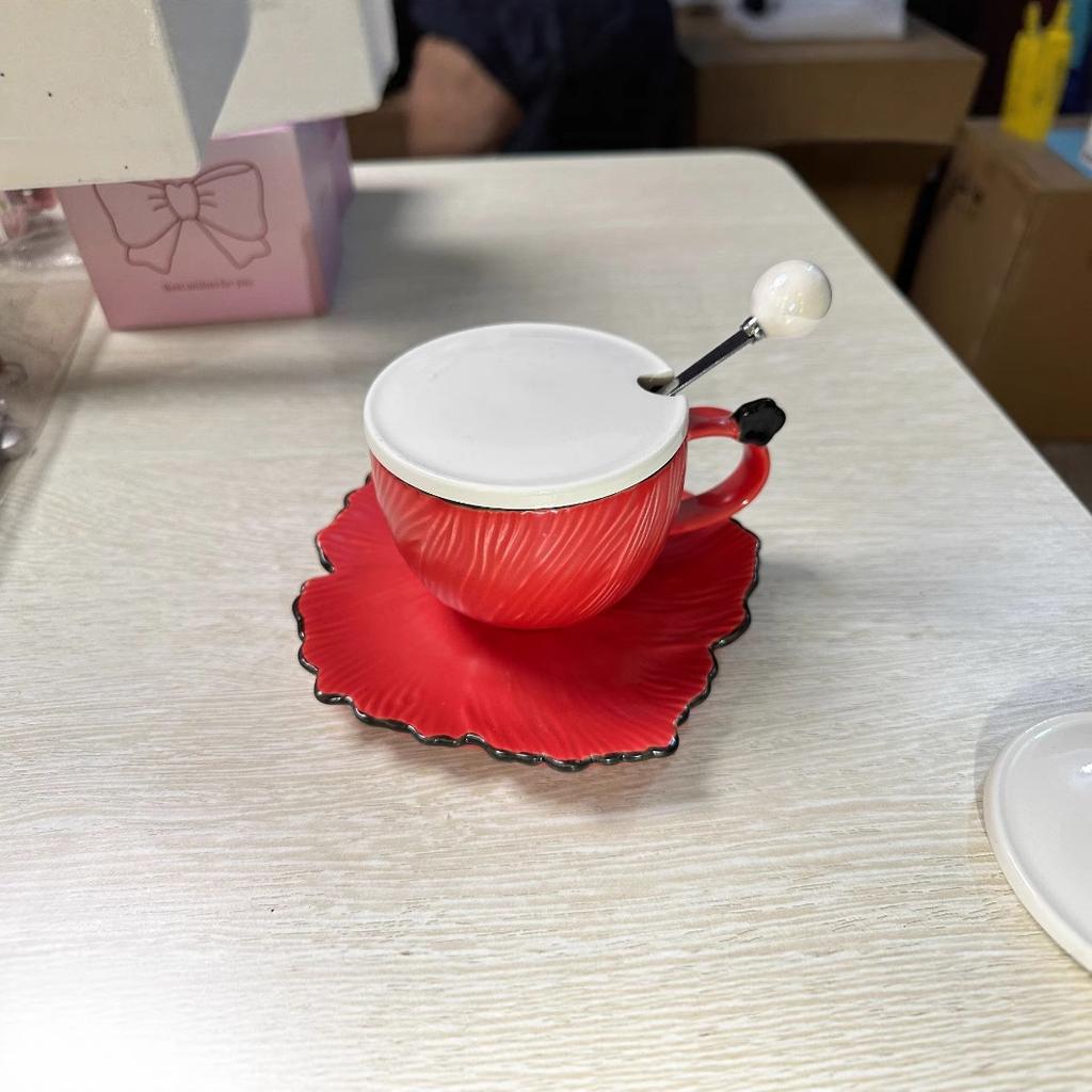 Japanese Retro Textured Petal Ceramic Coffee Cup and Saucer High Value Fashion and Simple Home Afternoon Tea Cup and Saucer