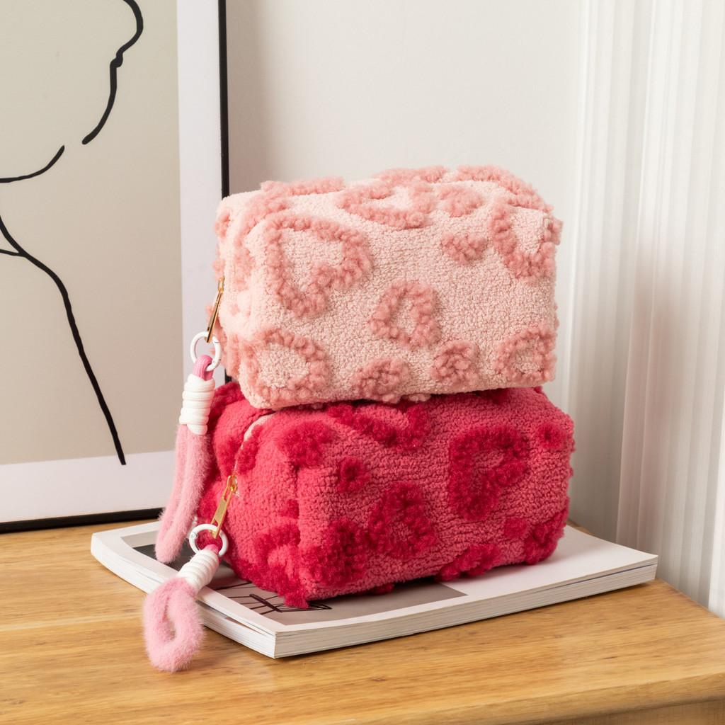 Sweet Plush Cosmetic Organizer With Heart Pattern And Zipper Closure For Women And Men