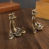 Creative Brass Frog Incense Holder: Solid Copper Desktop Ornament and Metal Handicraft