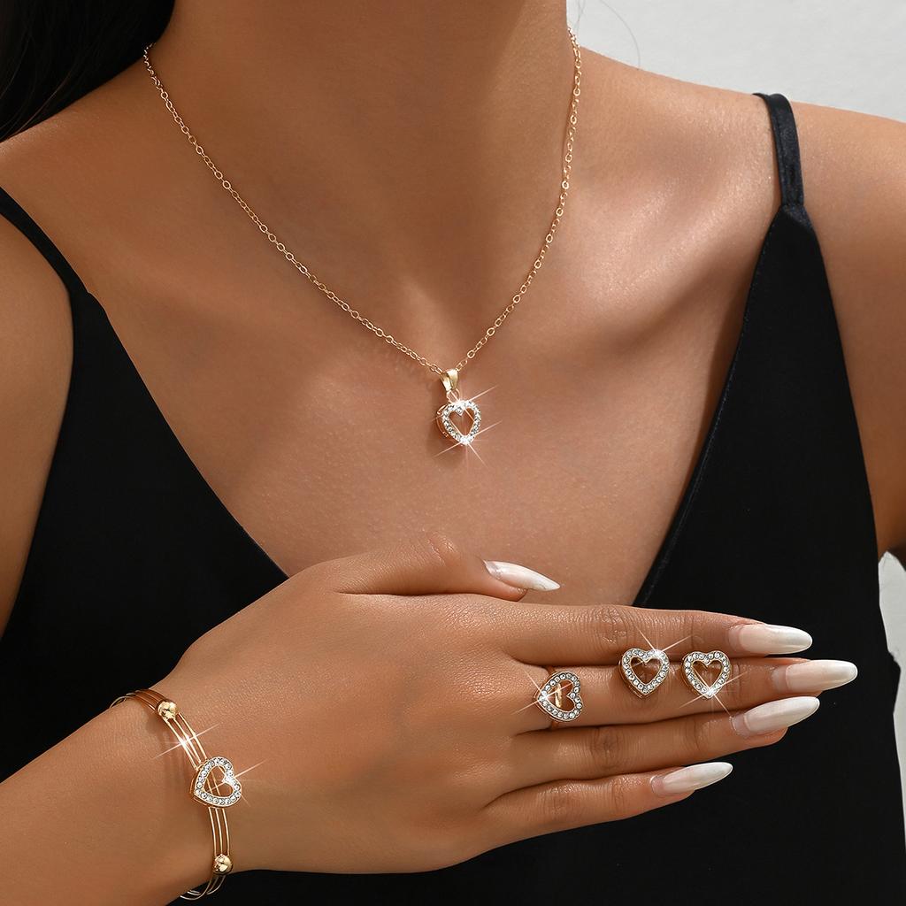 Design High-End Necklace Earrings Bracelet Ring Personalized Simple Style Love Jewelry Set