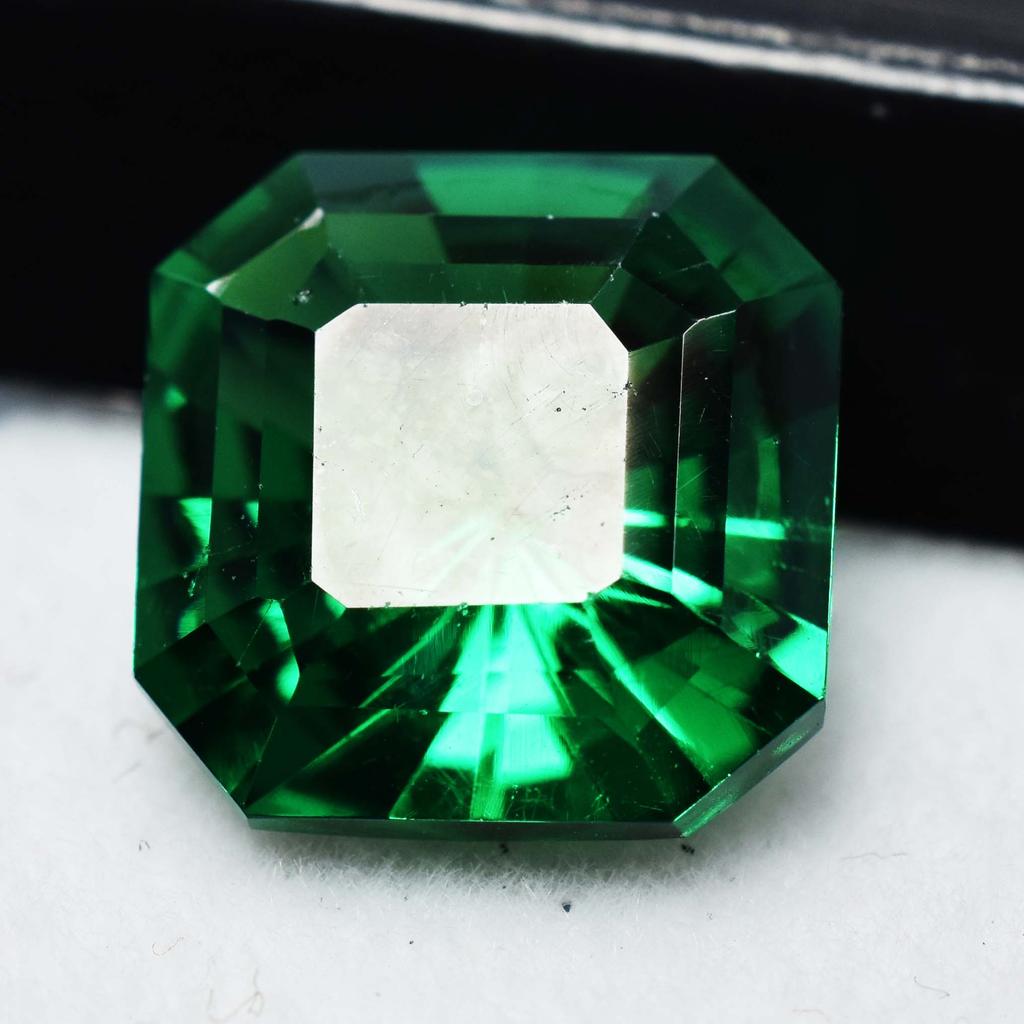Genuine Green Garnet Natural Square Cut 8.15 Ct Loose Gemstone