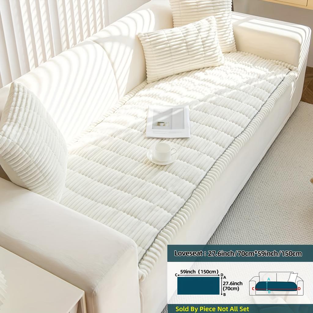 A Bohemian Style Quilted Sofa Cover with Ruffled Edges, Featuring One-piece Short Pile Fleece Fabric, Machine Washable, Pet Friendly, Non-slip Sheaths