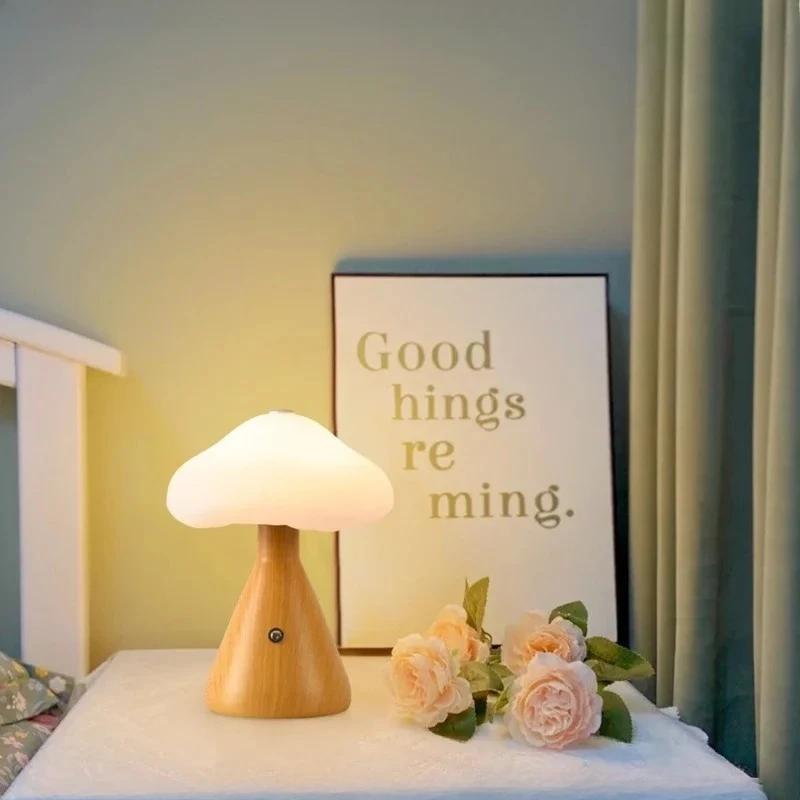 Mushroom LED Night Light Rchargeable Touch Dimming for Bedroom Desk Coffee Bar Decorative Ambient Creative LED Table Lighting