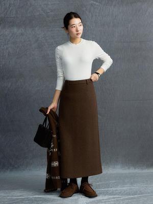 Shi Jian Gospel: Elegant Loop Wool Midi Skirt—Stylish, Crisp & Straight Winter Design