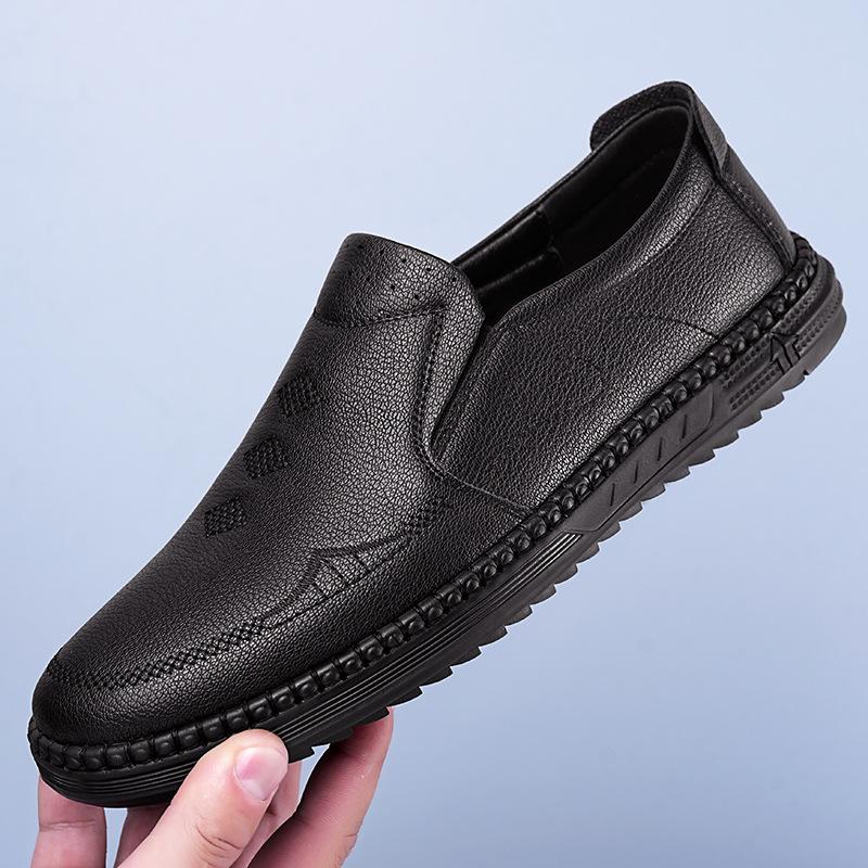 

2024 весна и лето новые повседневные туфли мужские кожаные туфли мягкая подошва мягкая поверхность дышащая мужская обувь Doudou туфли мужские кожаные туфли 2312 44 чёрный