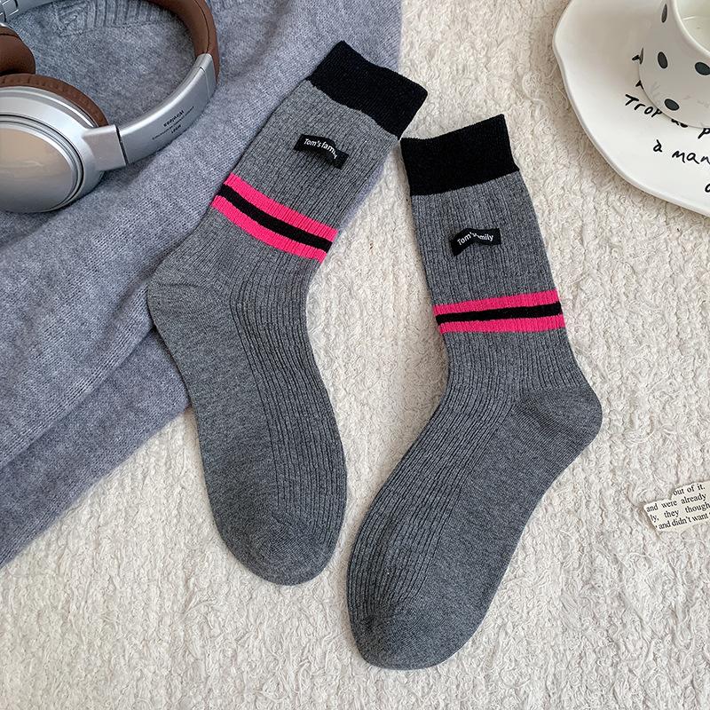 Women's Autumn Mid-calf Socks, Retro Color-blocking Striped Fabric Label Trendy Socks, Boneless Pile Socks