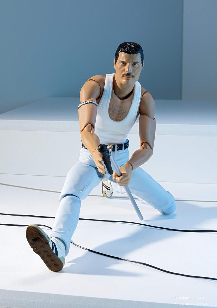 TAMASHII NATIONS Freddie Mercury Live Aid דמות מטלטלת צבועה 150 מ"מ SHFiguarts Ver. משוער. ABS&PVC