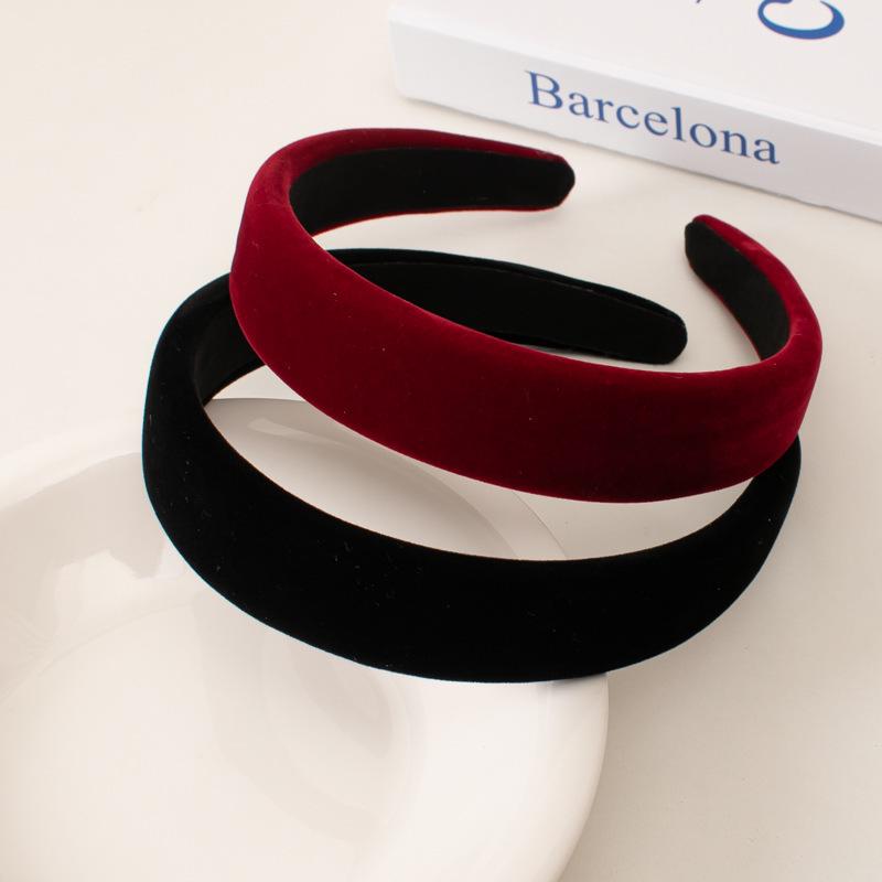 Korean Retro Wine Red Flocking Sponge Headband for Women – Elegant Black Hair Accessory for Face Washing and Styling.