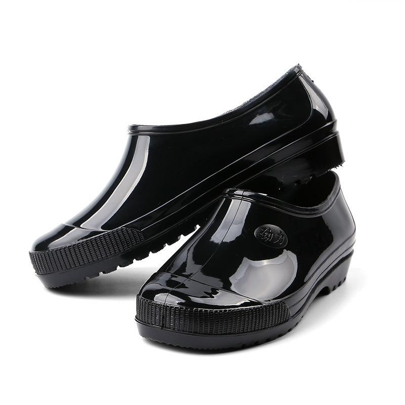 Black low-top rain shoes men's non-slip kitchen work outdoor shallow mouth water shoes PVC fashion integrated rubber shoes