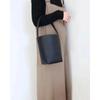[High-quality] Genuine Leather Single Shoulder Portable Large-capacity High-end Sense Imported Light Drop Lychee Pattern Cowhide Commuter Bucket Bag