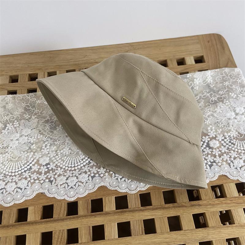 Outdoor Simple Bucket Hat Women Autumn and Winter Retro Face Small Bucket Hat Versatile Big Head Circumference Hat
