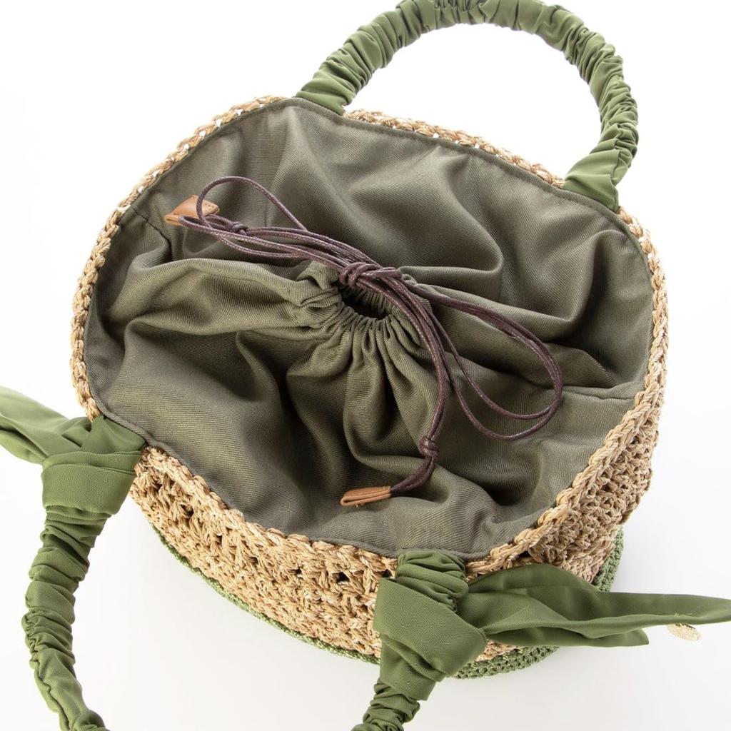 Ribbon-switch knit tote bag