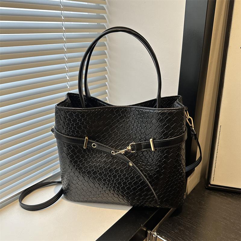 Bags Women's tote bags Go to work Large-capacity commuter bags Spring shoulder bags Crossbody bags Casual women's bags