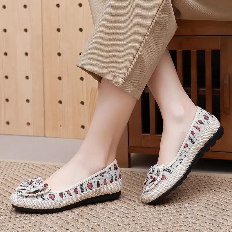 Fashion Aesthetic Flat Slip On Ladies Footwear 2025 New Designer Luxury Korean Comfortable and Elegant Offers Casual 39 Women's Shoes