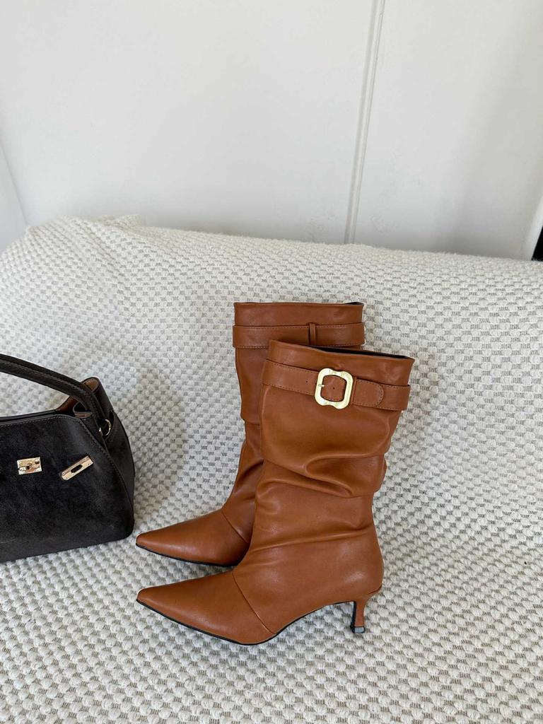Retro pointed pile boots women's new brown stiletto belt buckle mid boots