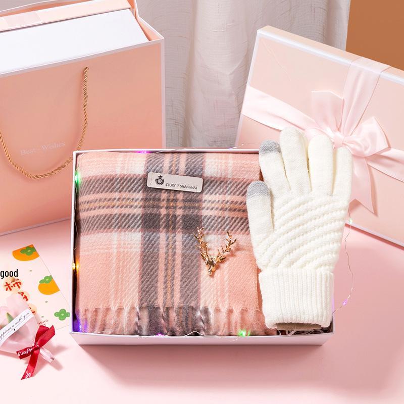 

Women s Winter Scarf Gift Box - Perfect for Birthdays, Best Friends, Girlfriends, or Moms. Warm & Practical Companion Accessory.