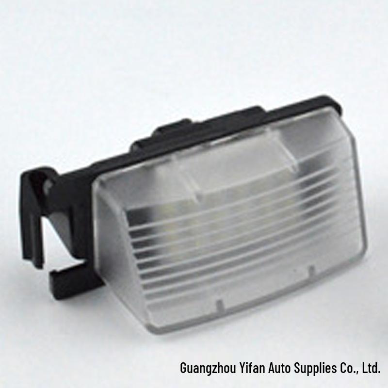 Infiniti License Plate Lights for Cross-Border Use