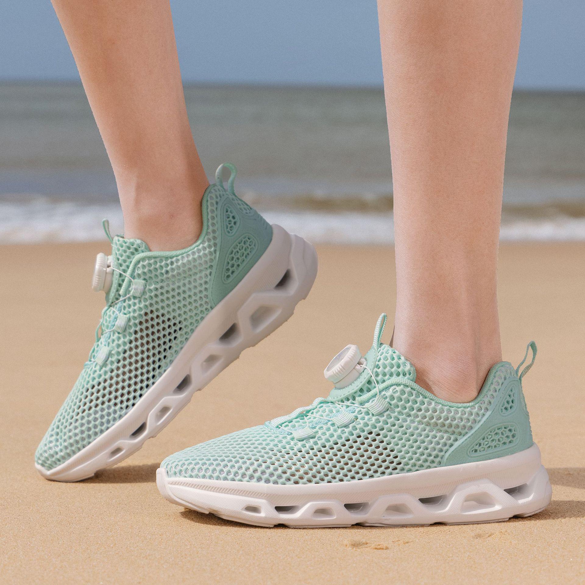 

Breathable Non-Slip Summer Mesh Running Shoes for Men & Women - Trendy Korean Style Casual Sports Shoes 40