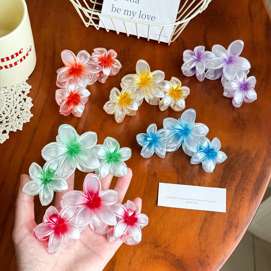 Chic Stylish 11cm Jelly Color Flower Hair Claw Clip For Women In Vibrant Shades