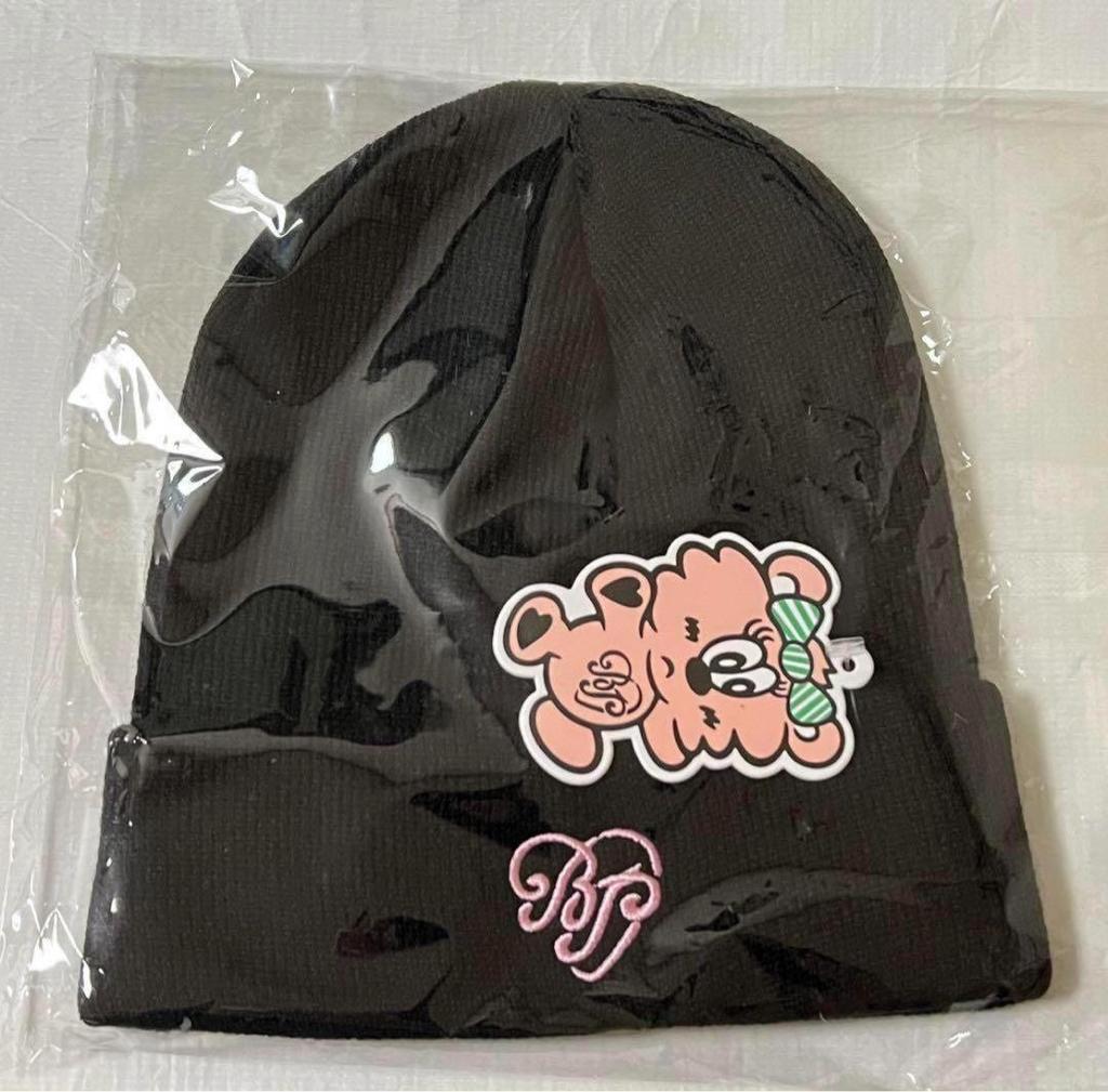 [USED] BLACKPINK VERDY knit hat with heart logo in black pink
