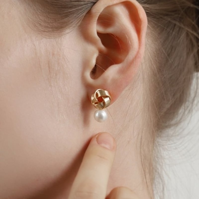 ozel Fresh Water Pearl Wreath Earrings PB127E