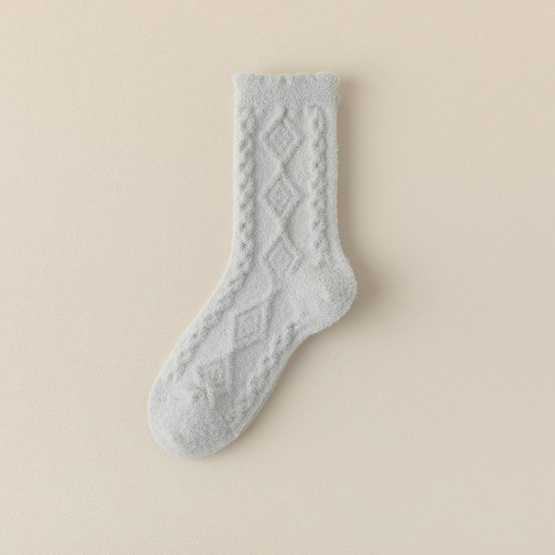 

Утепленные теплые носки для сна женские напольные холодные носки осень и зима новые толстые носки с мягкой подошвой теплые бархатные носки до середины икры новые