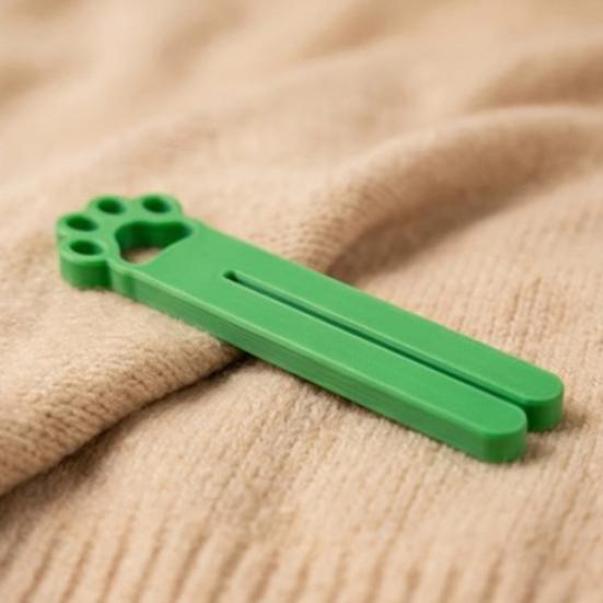 3D Printed Cat Paw Food Squeezer, Pet Tool with Open Design, Fits All Cat Food & Treat Bags, One-Piece Break-Resistant Craft, Compact Easy-Clean