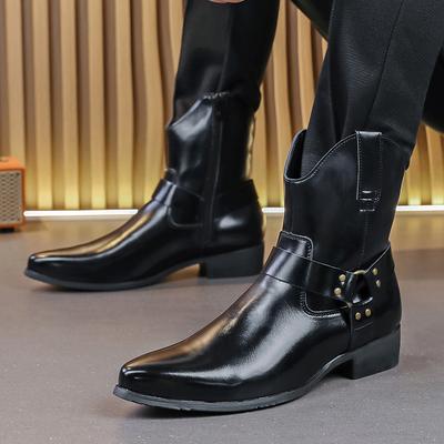 Boots & Stiefel