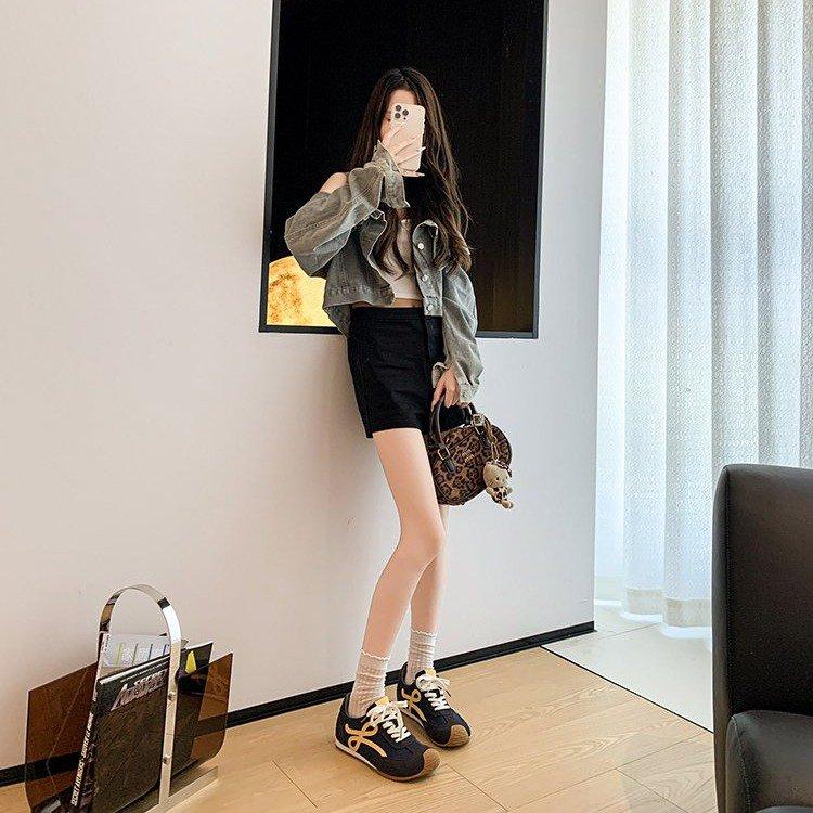 In the autumn of 2025, the new inner height-increasing German training shoes women's color matching lace-up Forrest Gump shoes flat-bottomed versatil