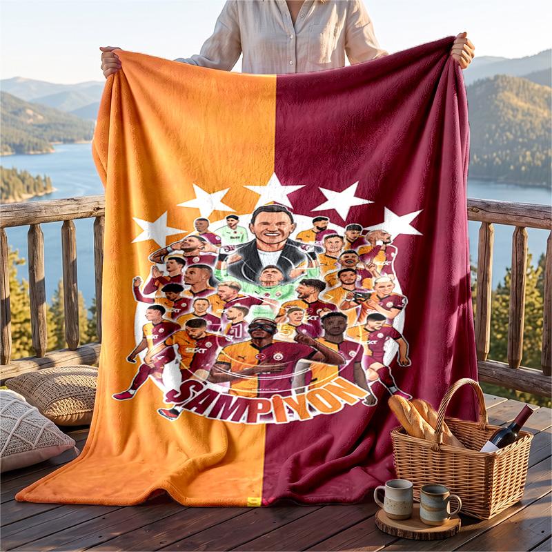 Warm Flannel Blanket Galatasaray Pattern, Lightweight Comfortable Throw Blanket for Bed Sofa Use
