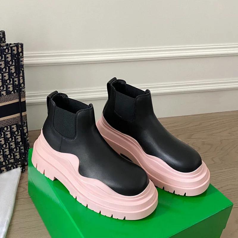 Fashion 2025 New Chelsea Boots Women/man Couple Models Platform Mid Boots Round Toe Slip On Rain Boots Leather Fashion Large Size Shoes