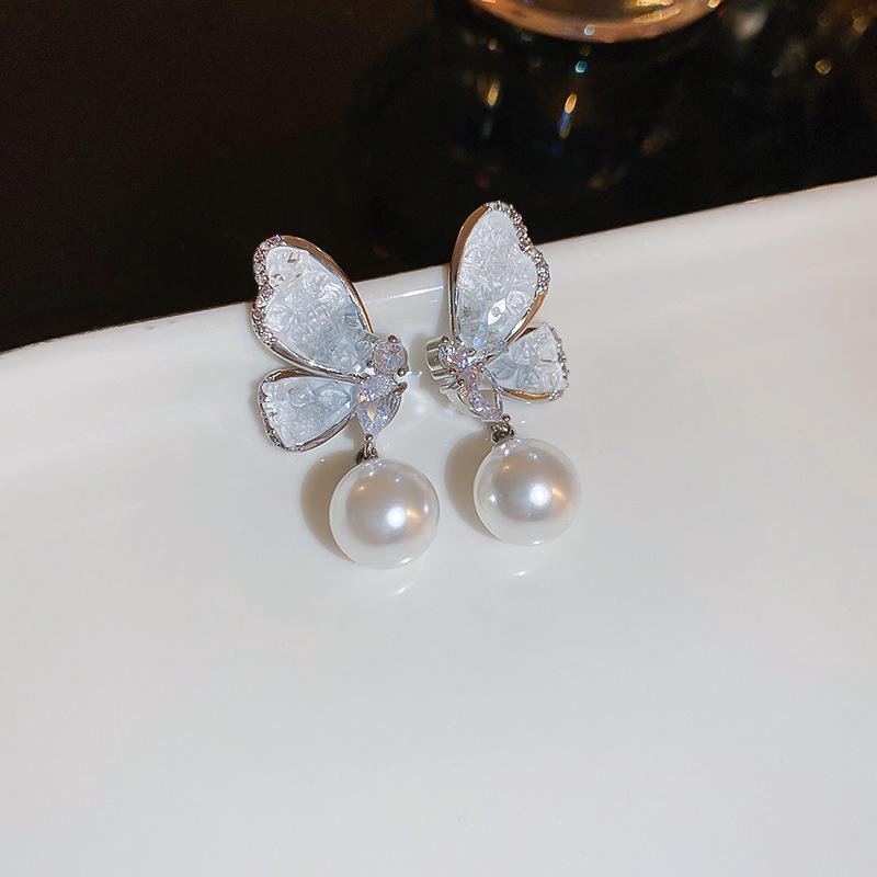 Silver Needle Luxury Zircon Flower & Butterfly Pearl Earrings - High-End French Retro Autumn/Winter Style