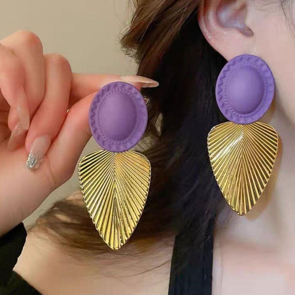 Chic Leaf Pendant Earrings Color Blocking Exaggerated Earrings Unique Vintage Drop Earrings  Party