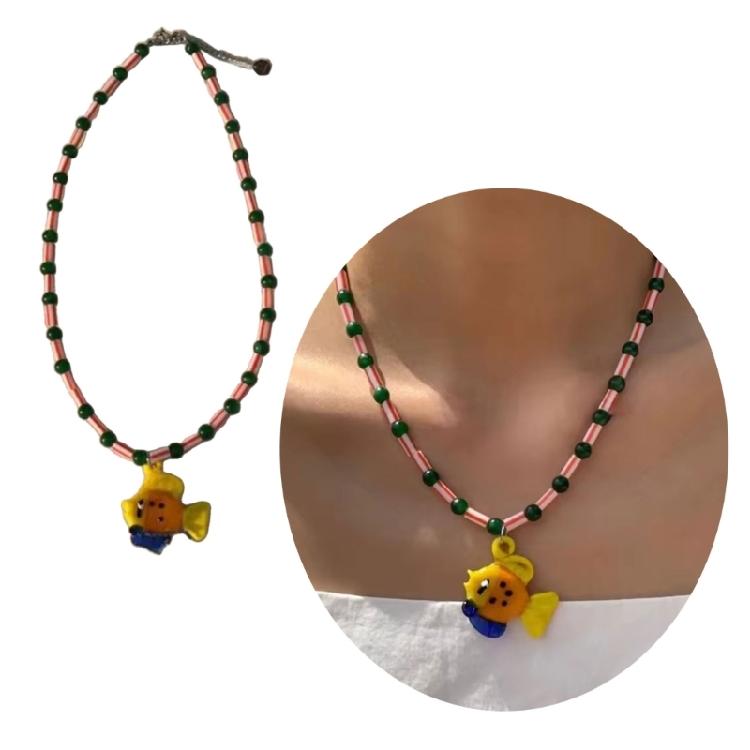 Exquisite Beaded Necklace with Glass Fish Pendant Handmade Clavicle Chain Unisex Choker Versatile Accessory for Women